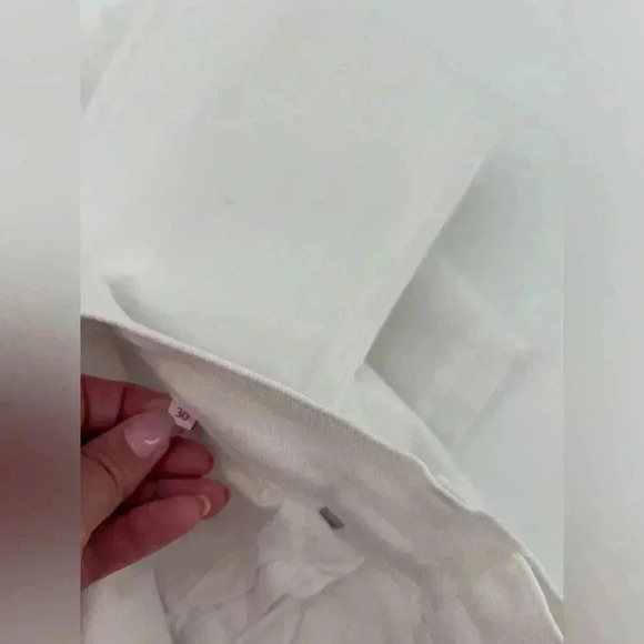 NWT Valentino White Jeans Womens Denim Embellished Large V Logo Size 30 - Picture 11 of 15